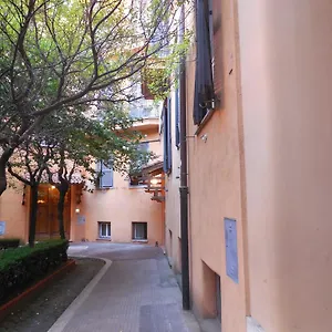 Sunny Konukevi